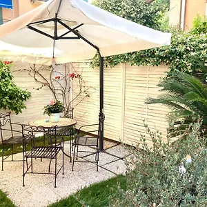 Bed & Breakfast Le Bouganville, Lavagna